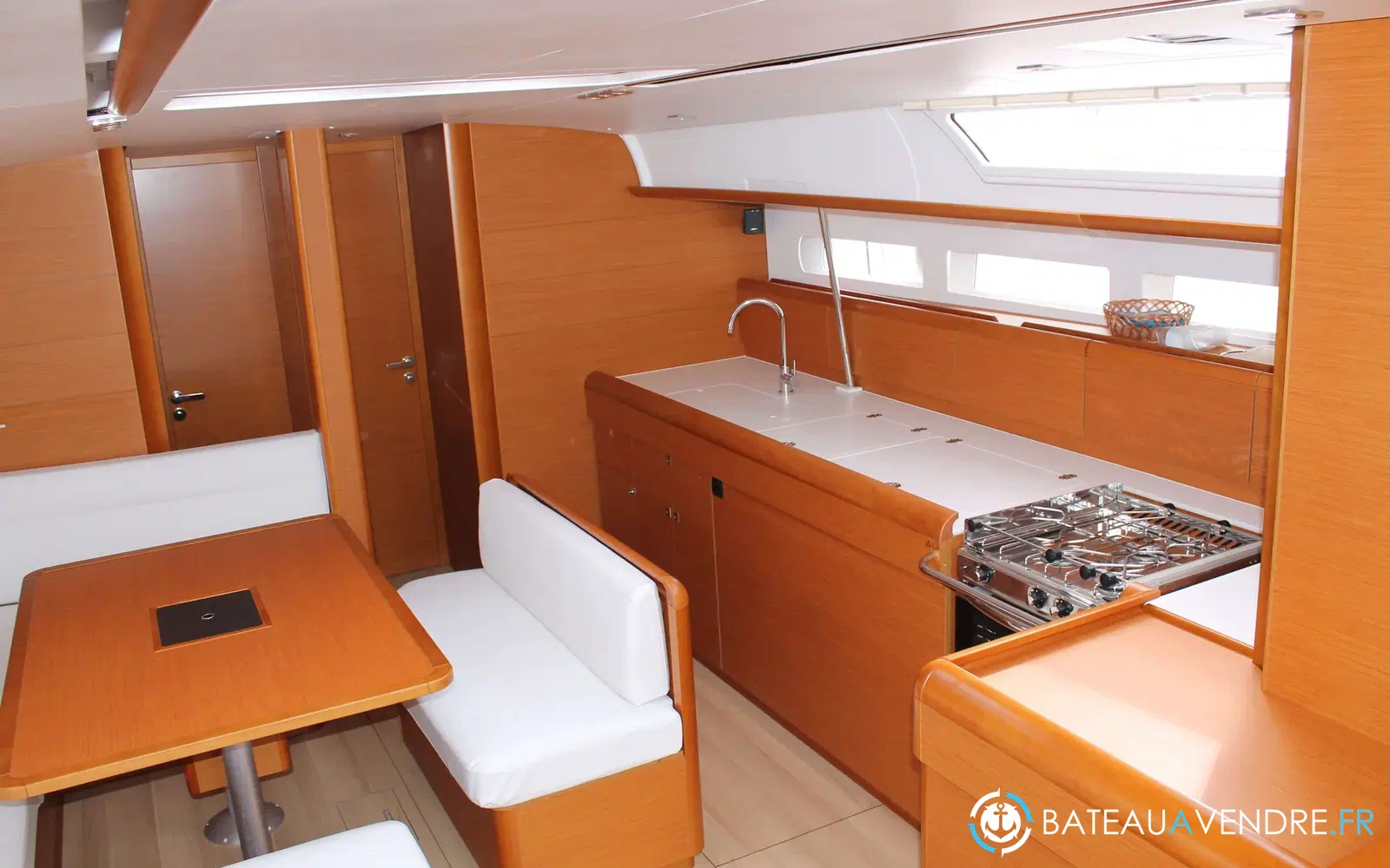 slider 1 Jeanneau Sun Odyssey 519
