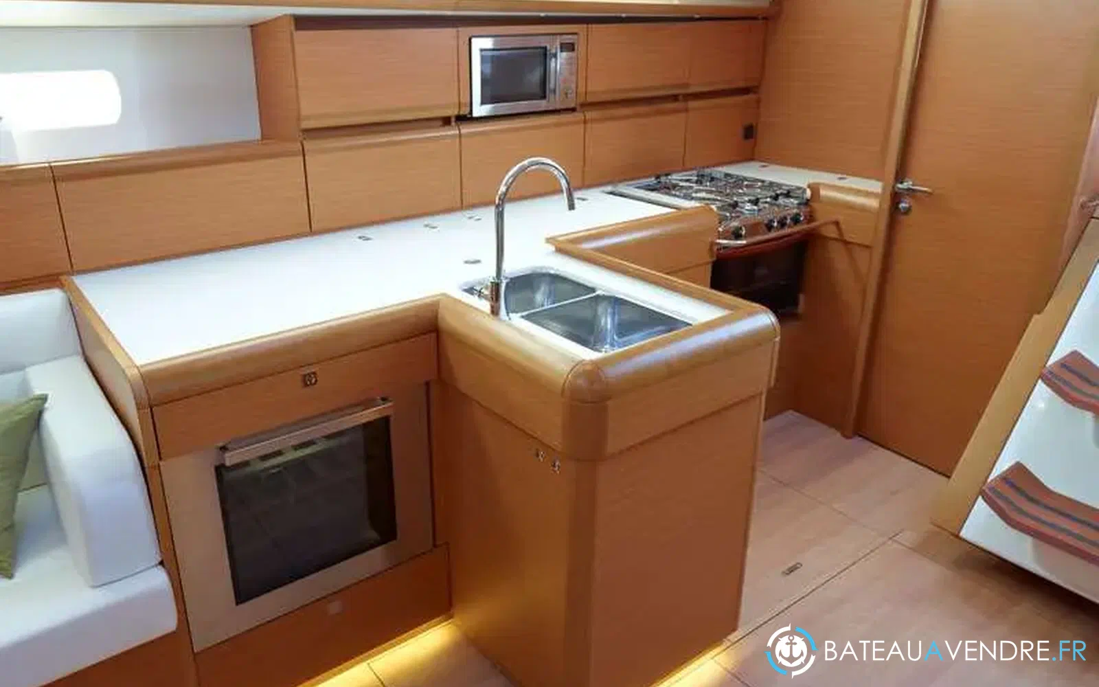 slider 5 Jeanneau Sun Odyssey 519