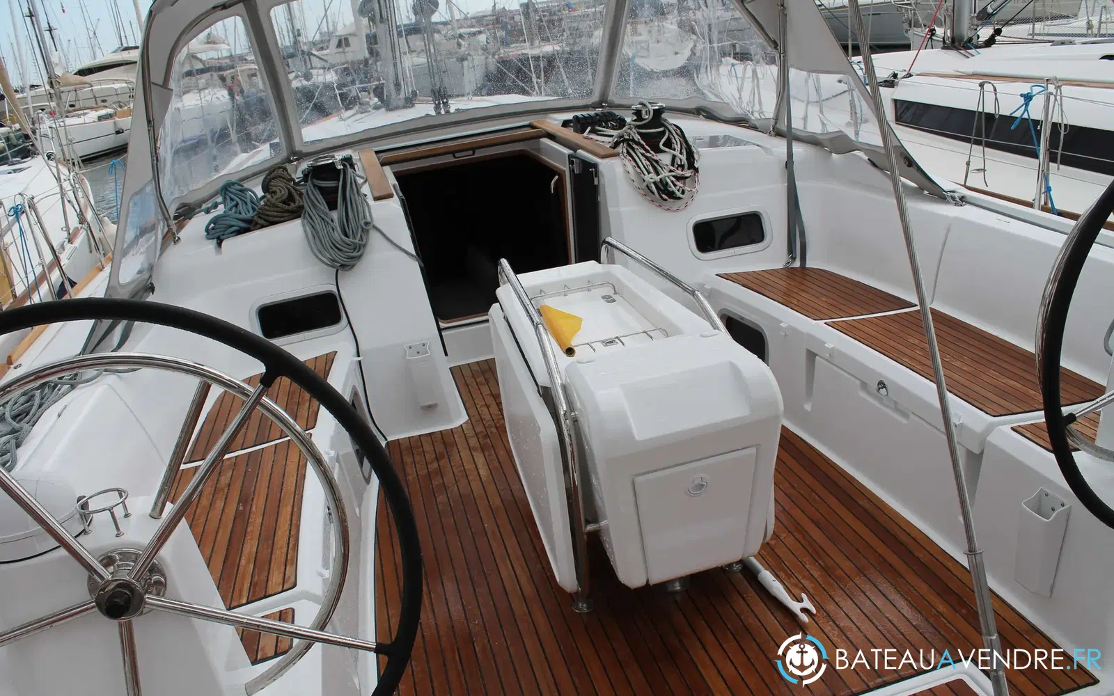 slider 8 Jeanneau Sun Odyssey 519
