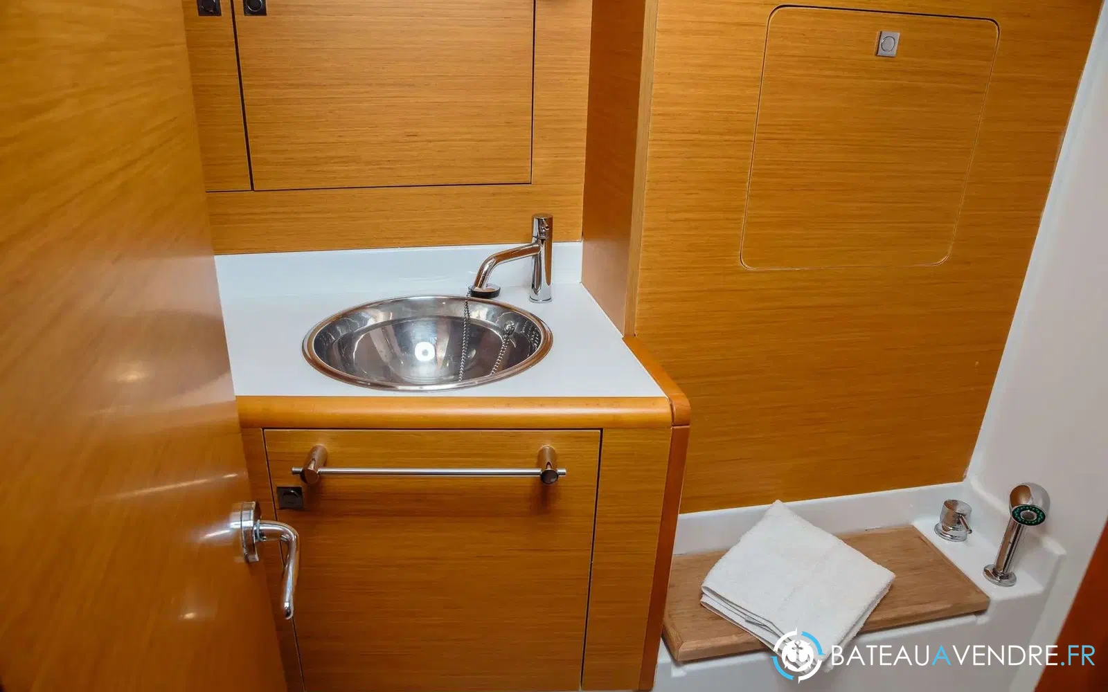 slider 10 Jeanneau Sun Odyssey 449