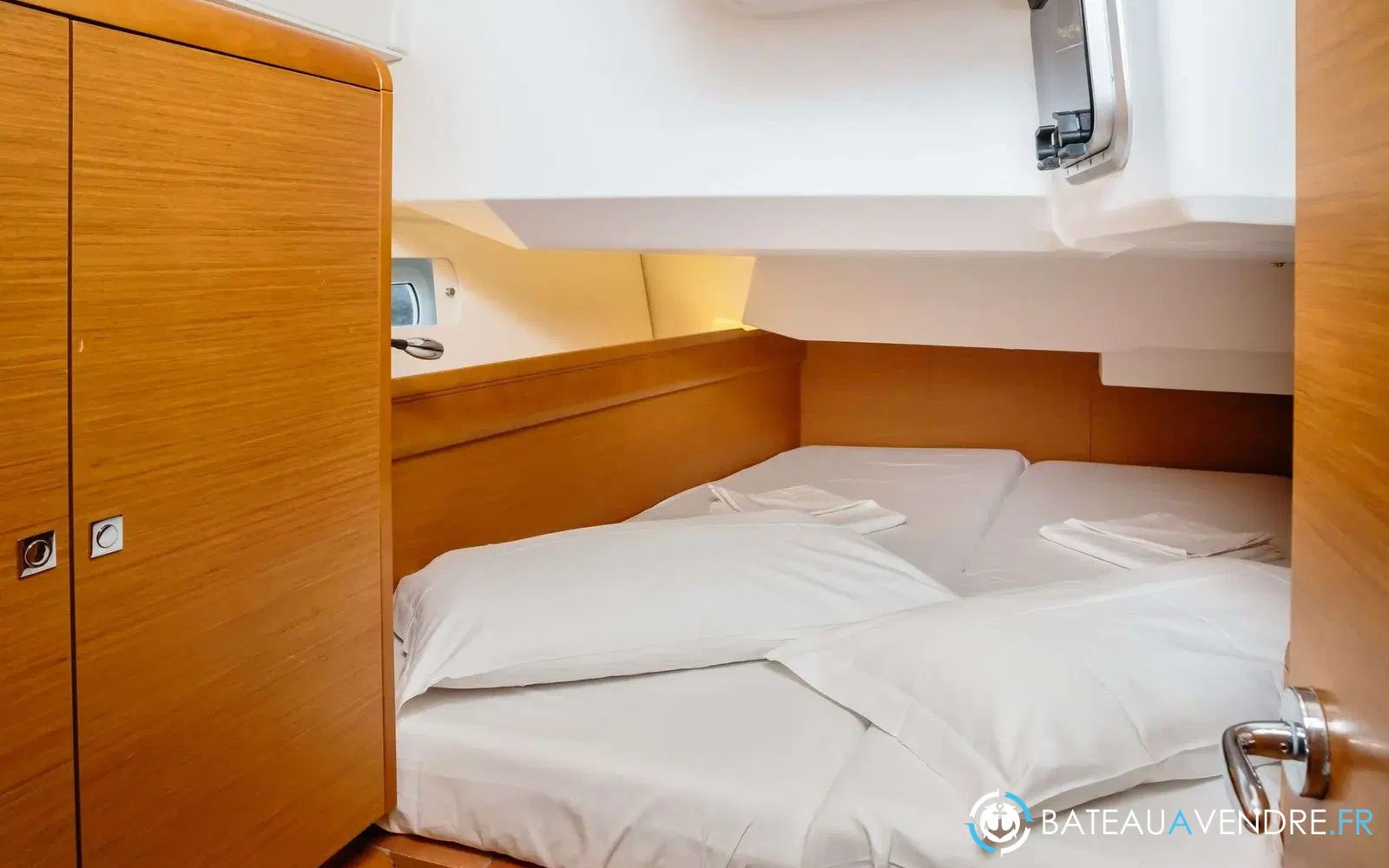 slider 11 Jeanneau Sun Odyssey 449