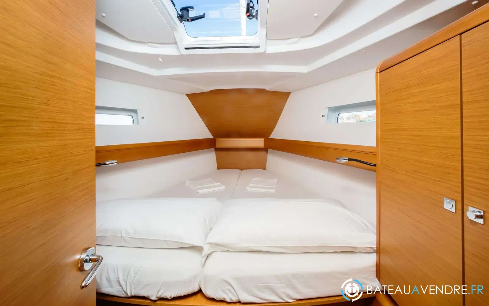 slider 2 Jeanneau Sun Odyssey 449