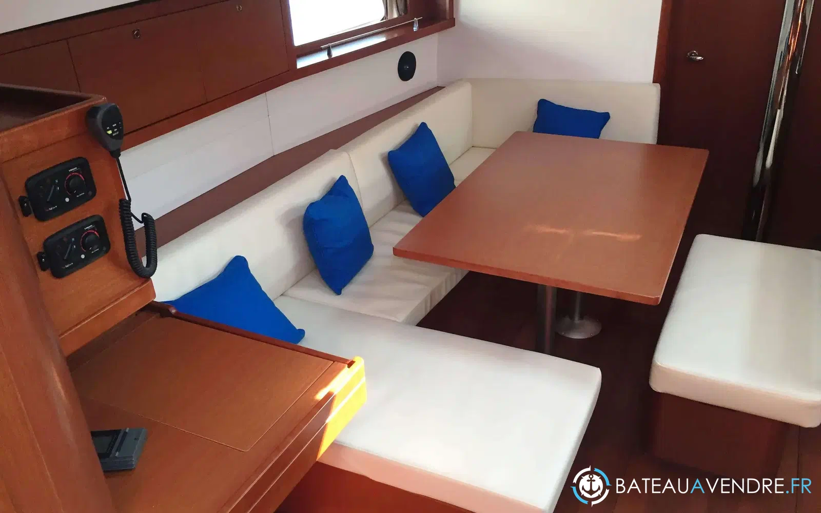 slider 3 Beneteau Oceanis 48