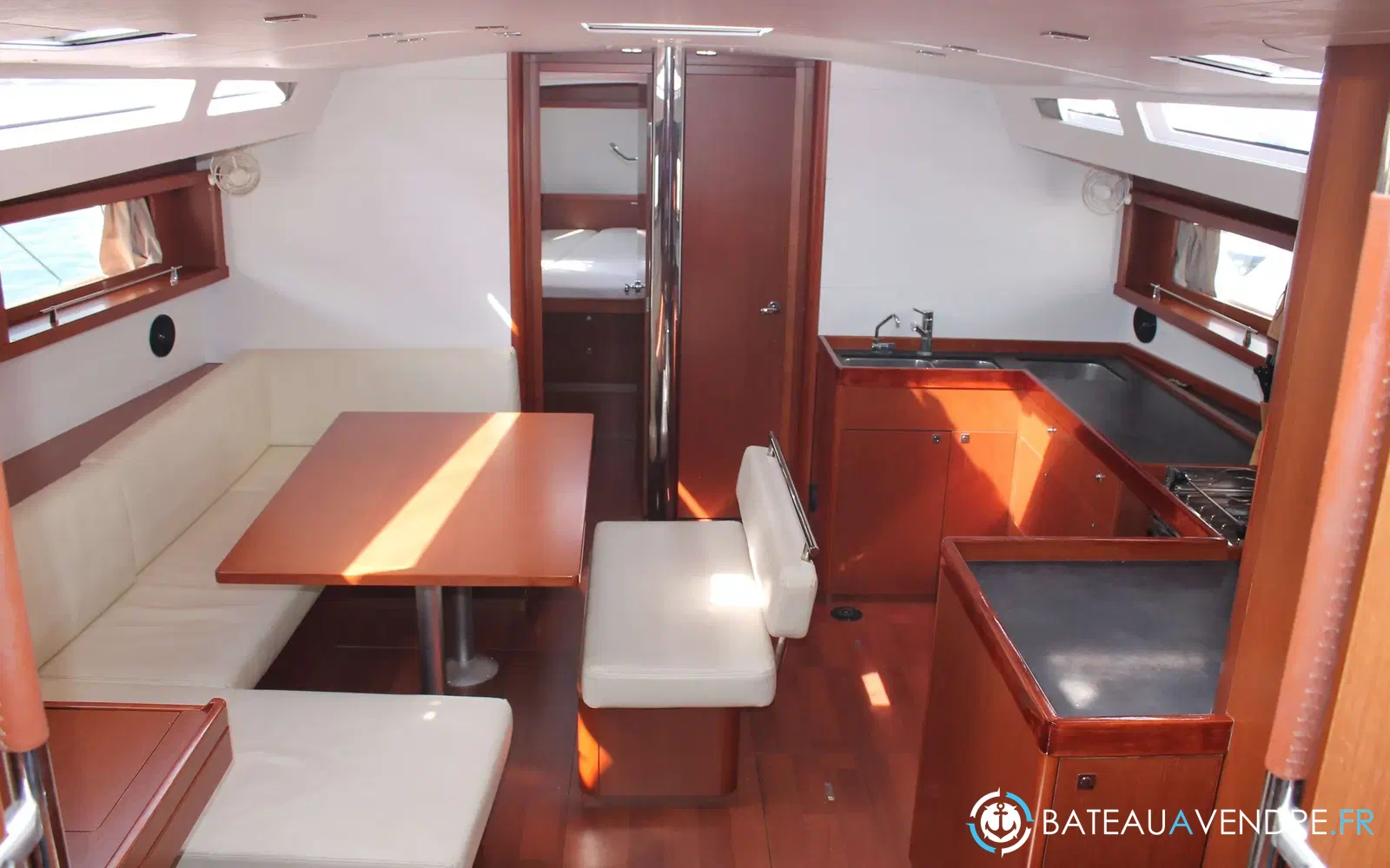 slider 8 Beneteau Oceanis 48