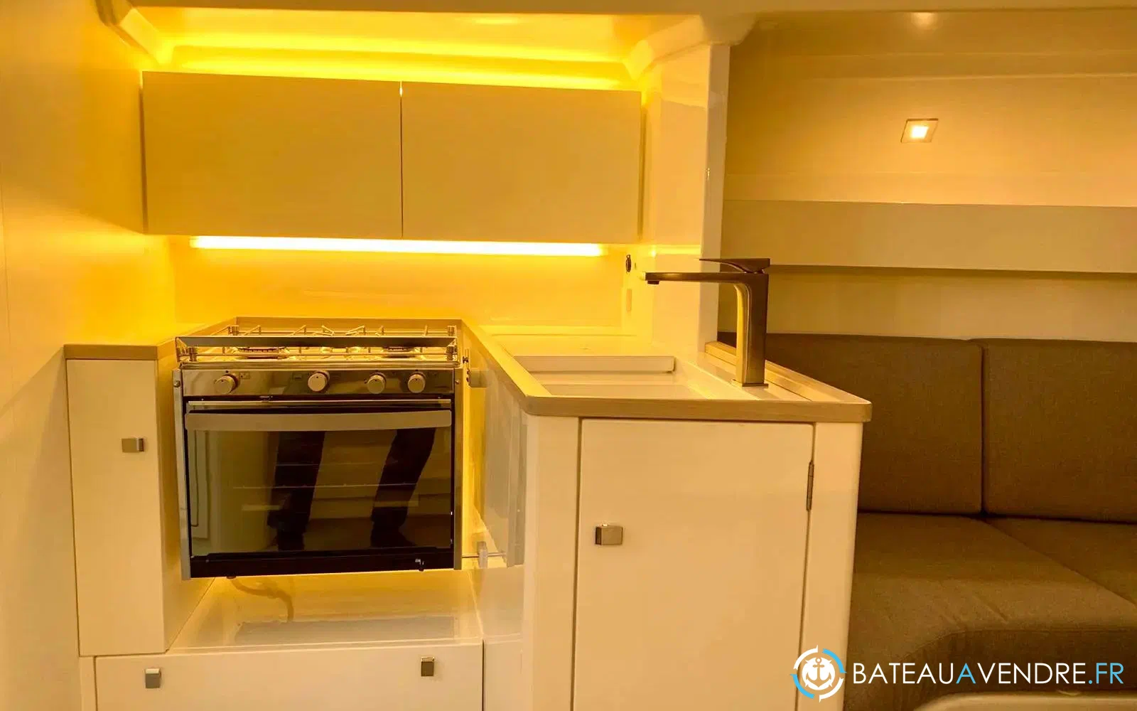 slider 3 Italia Yachts 11.98