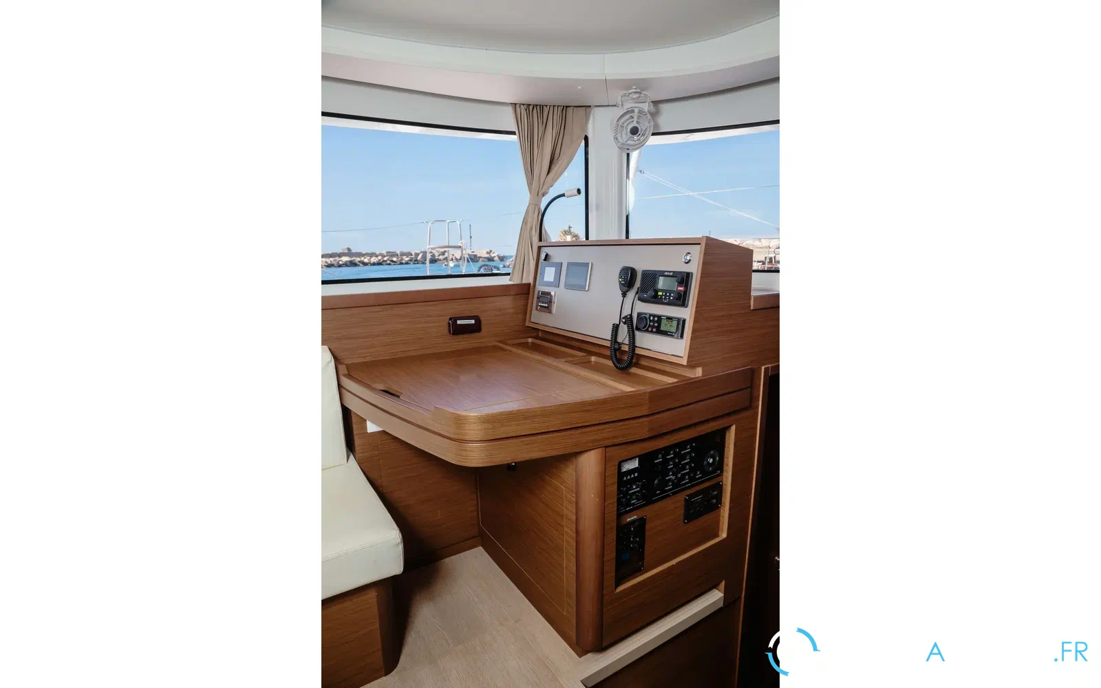 slider 12 Lagoon 42