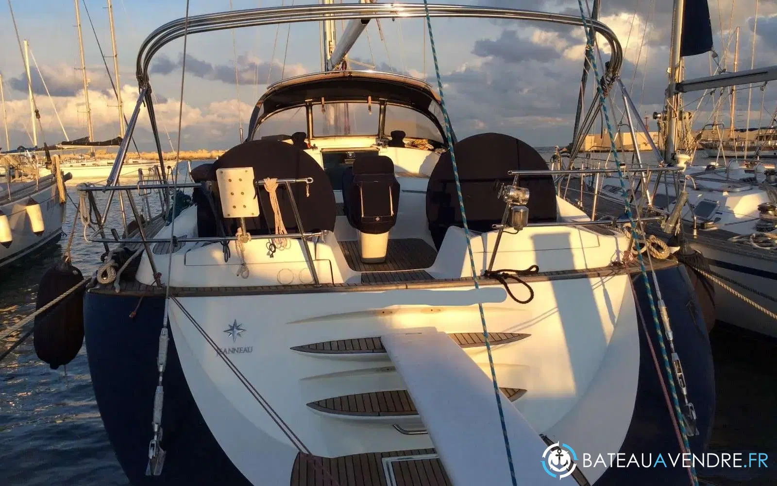 slider 13 Jeanneau Sun Odyssey 54 DS