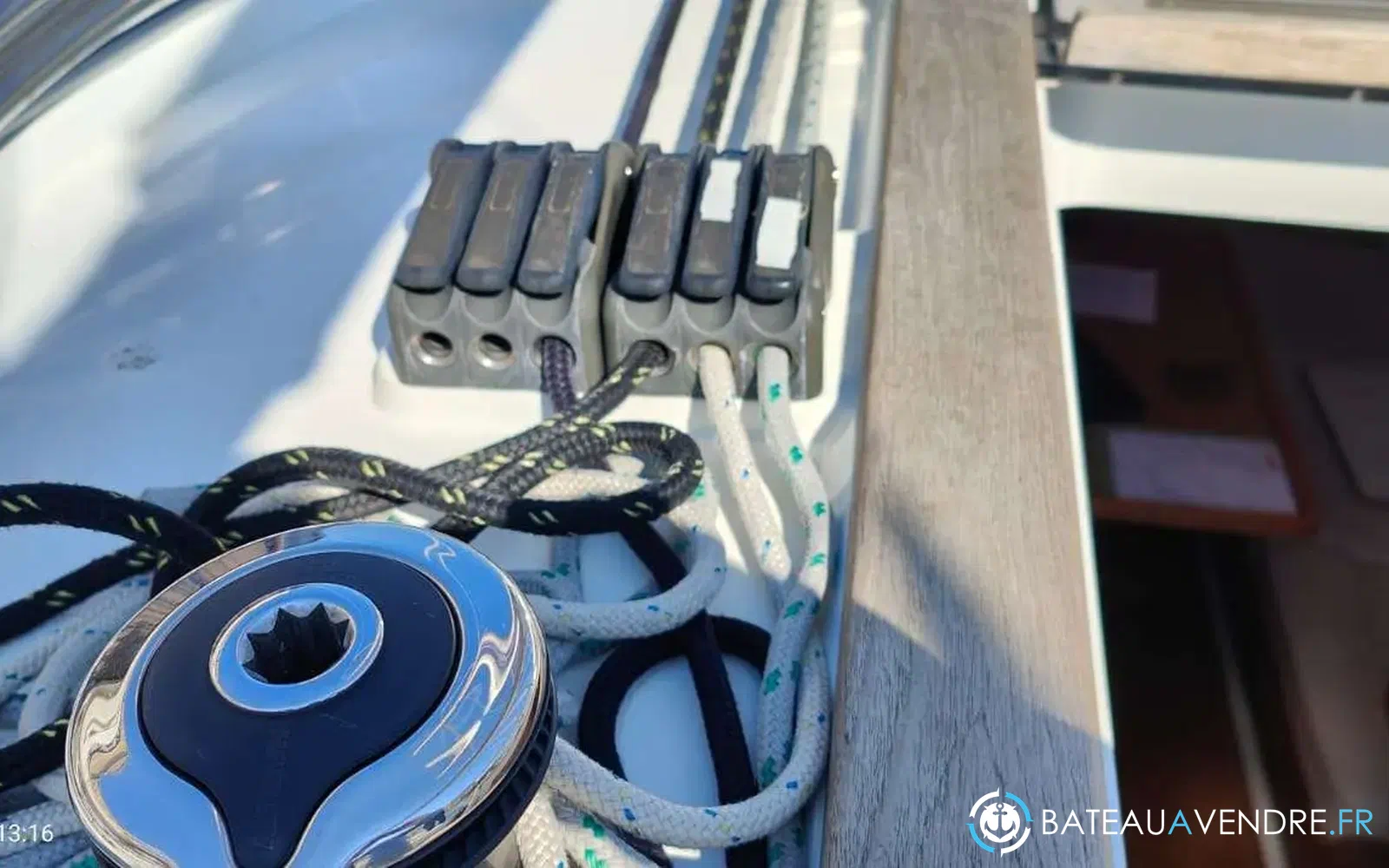 slider 11 Jeanneau Sun Odyssey 319