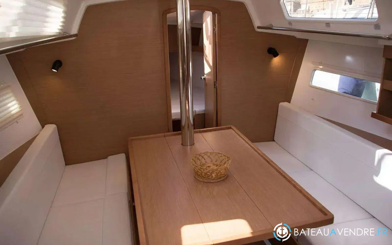 slider 12 Jeanneau Sun Odyssey 319
