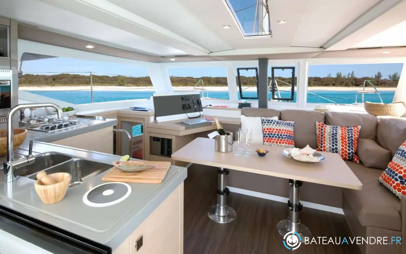 slider 8 Fountaine Pajot Lucia 40
