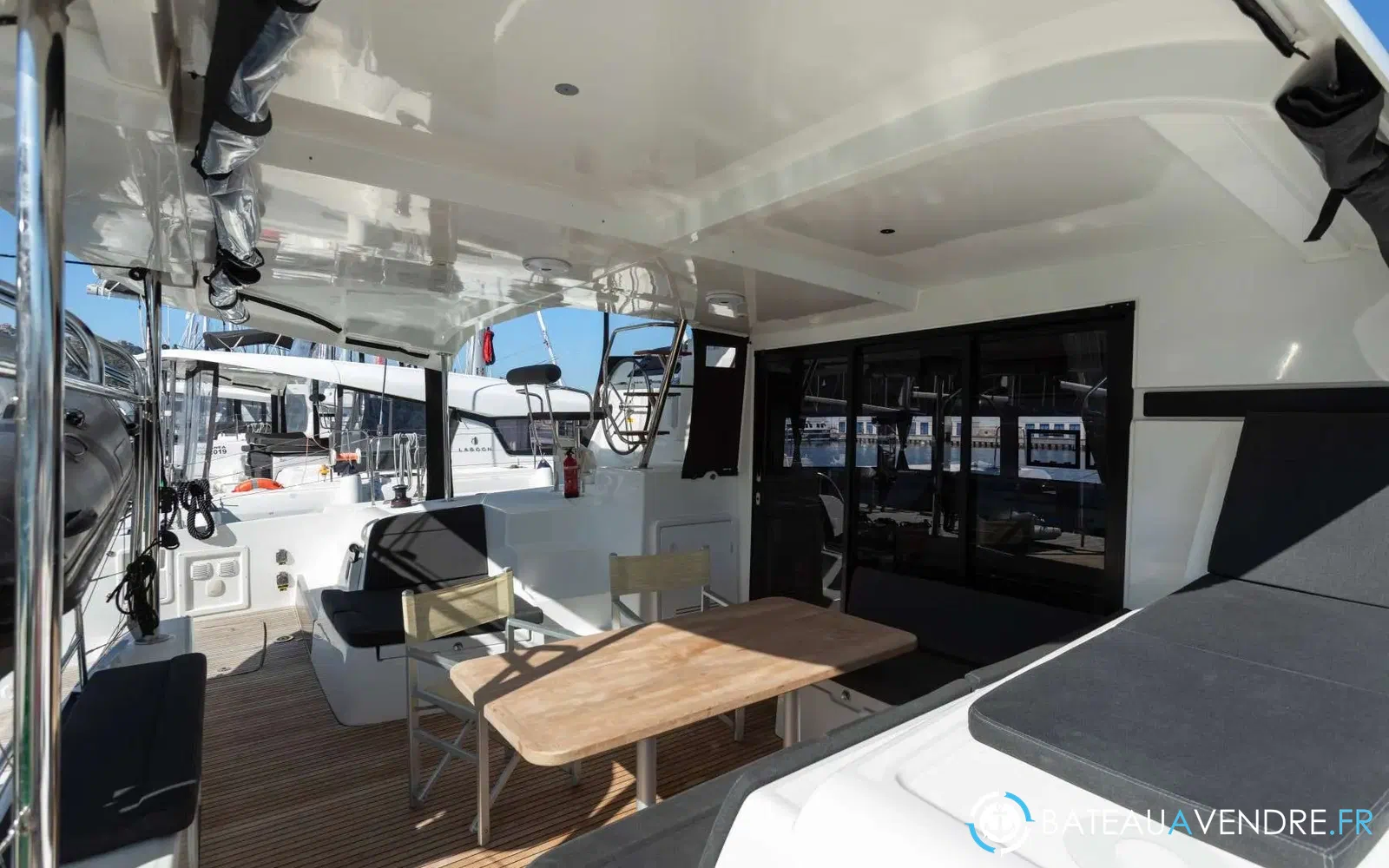 slider 19 Lagoon 42