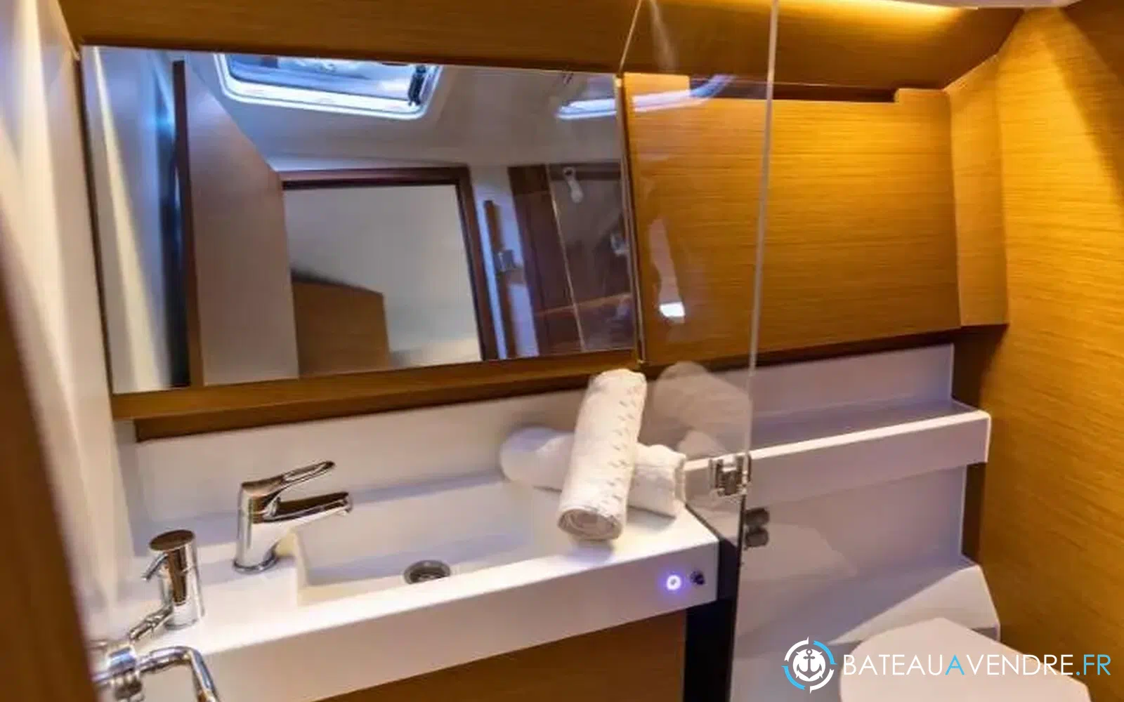 slider 1 Jeanneau Sun Odyssey 410