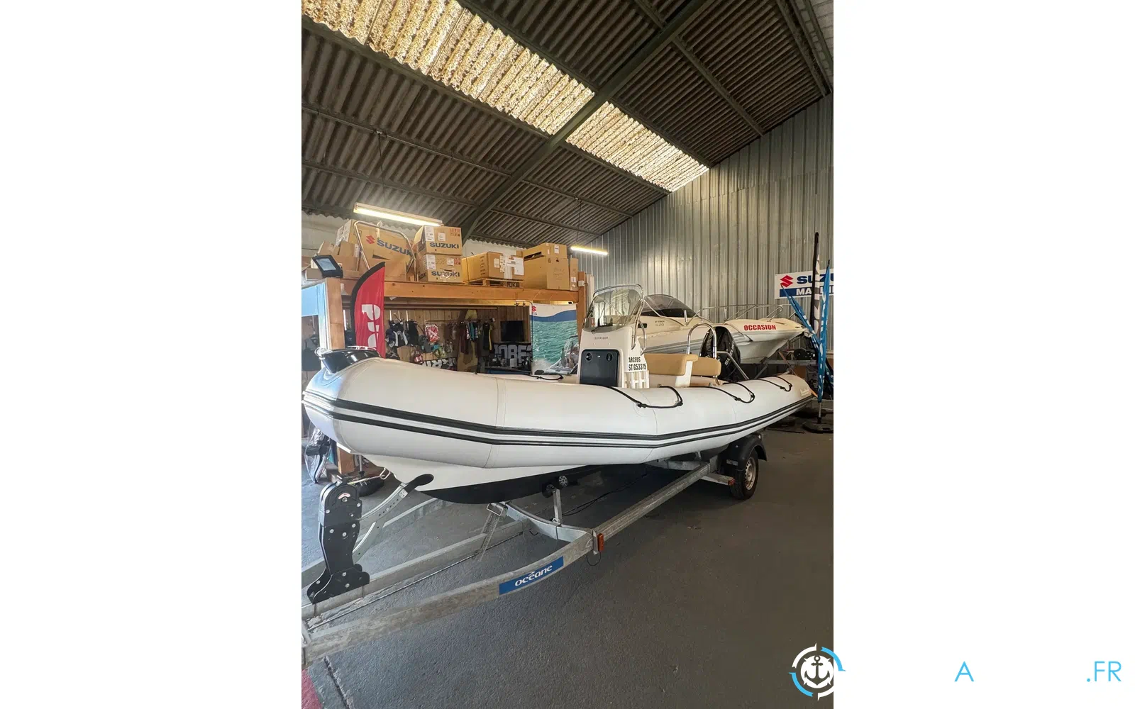 slider 0 Bombard Sunrider 650 Pvc