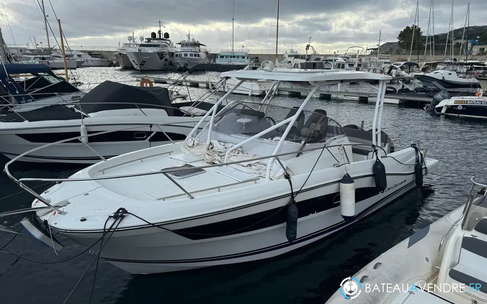 slider 1 Jeanneau Cap Camarat 9.0 WA