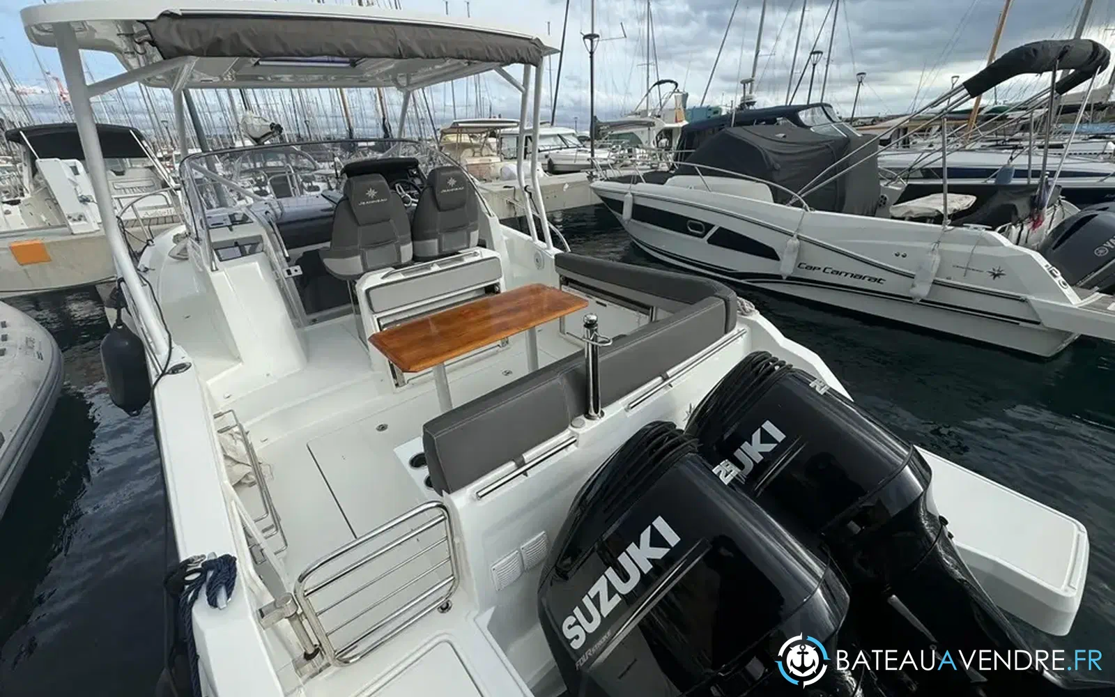slider 6 Jeanneau Cap Camarat 9.0 WA