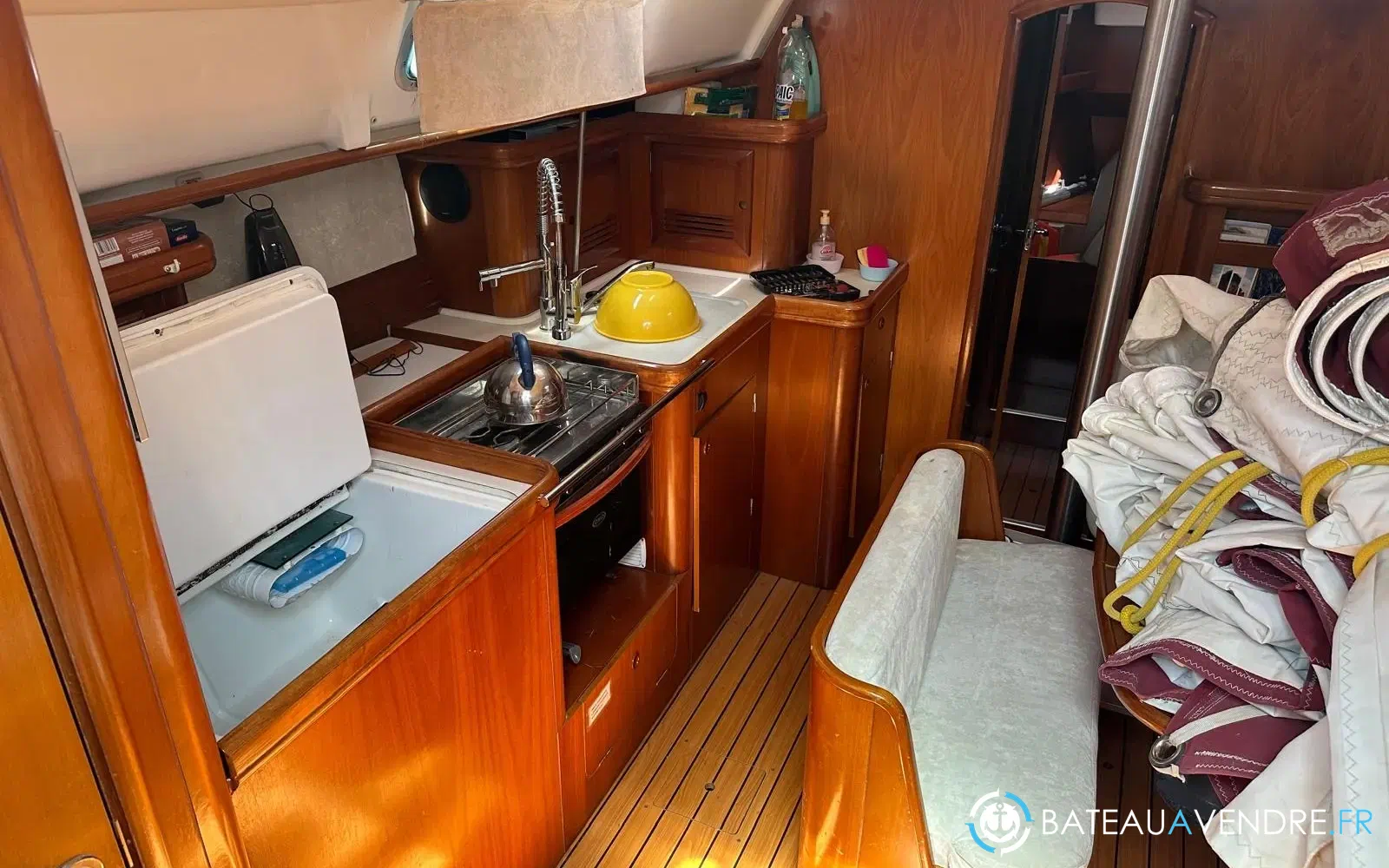 slider 9 Beneteau Oceanis 411