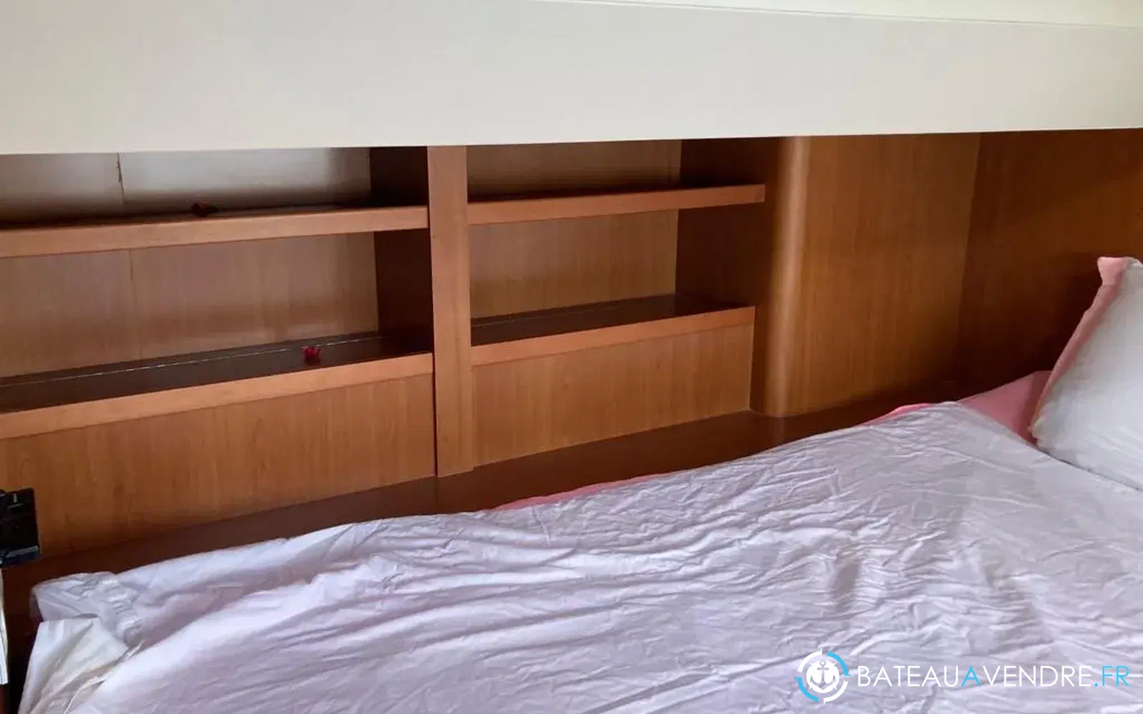 slider 20 Aquila 44