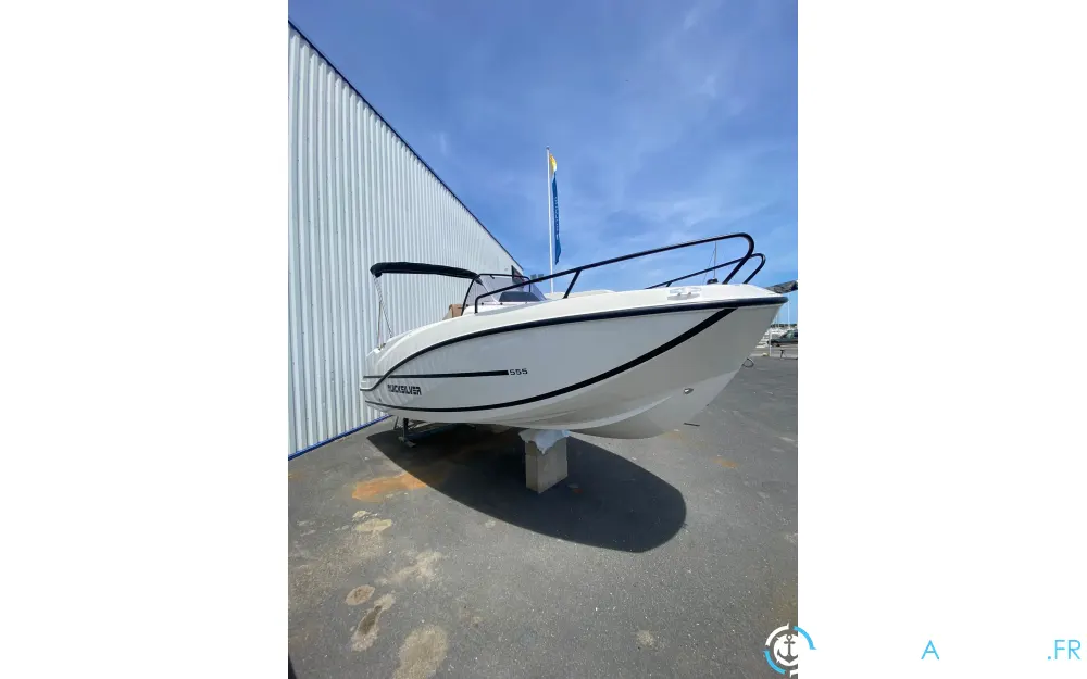 Quicksilver Activ 555 Open  photo de présentation