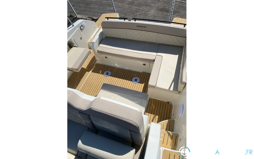 Quicksilver Activ 875 Sundeck  photo 2
