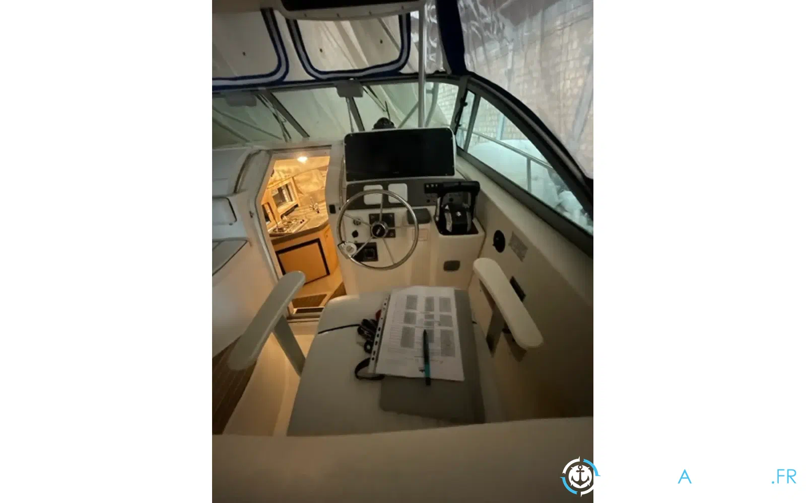 slider 10 Boston Whaler 285 Conquest
