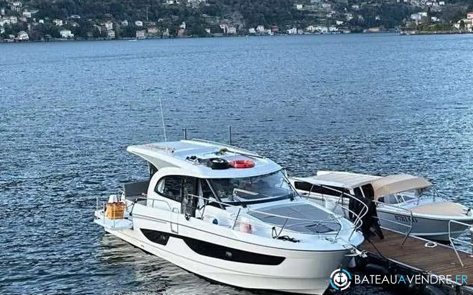 slider 17 Beneteau Antares 11