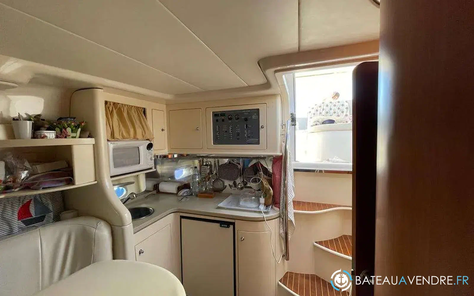 slider 10 Sessa Marine Oyster 35