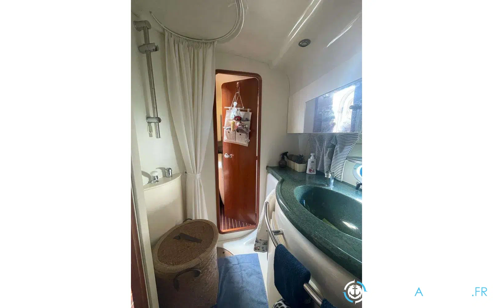 slider 5 Sessa Marine Oyster 35