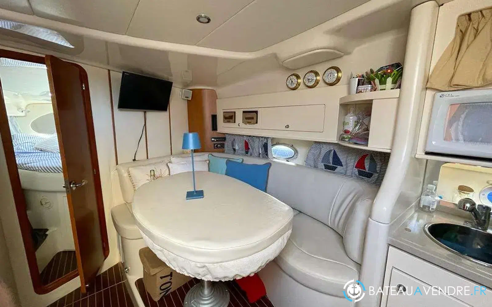 slider 7 Sessa Marine Oyster 35
