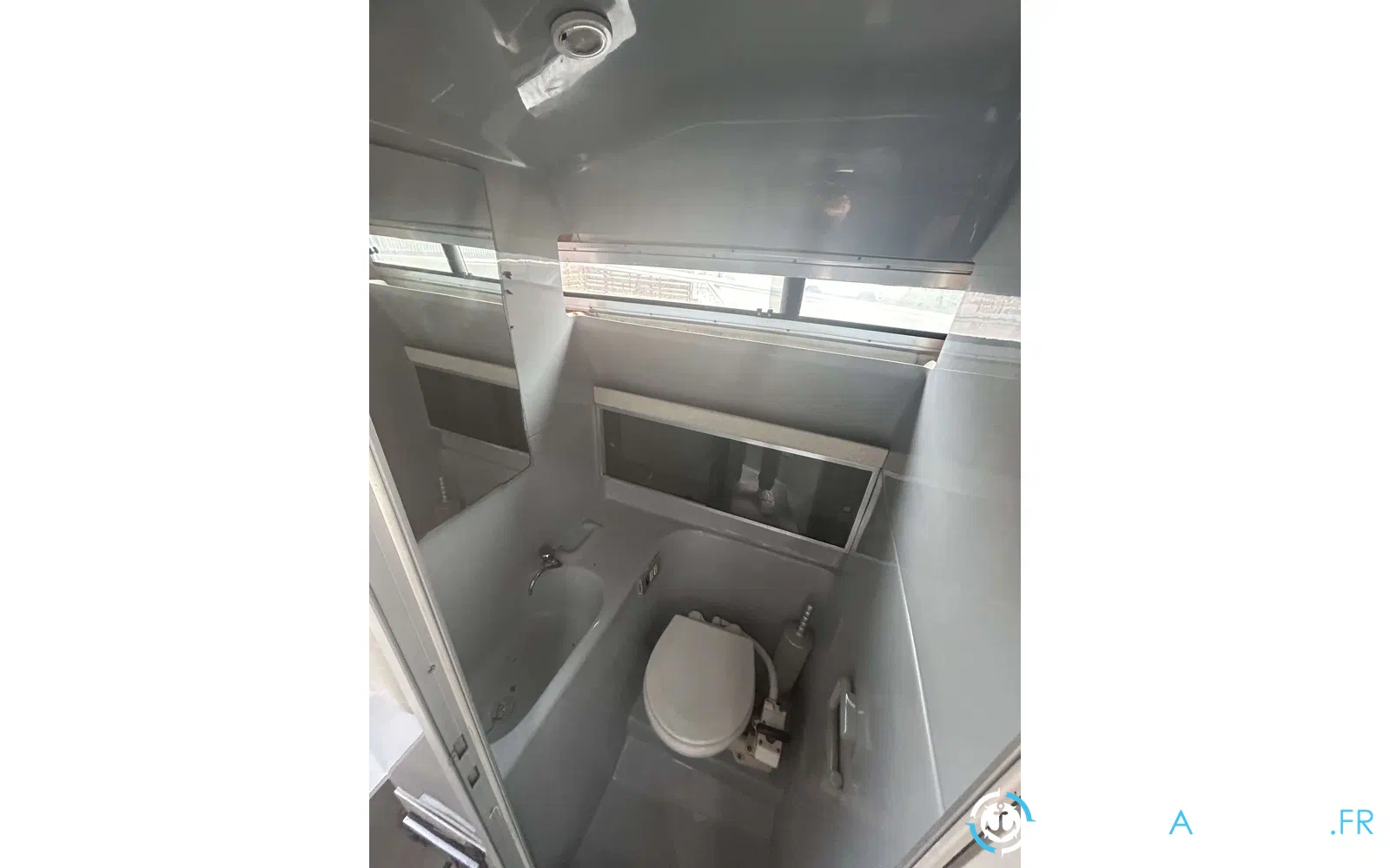 slider 26 Gobbi 23 Cabin