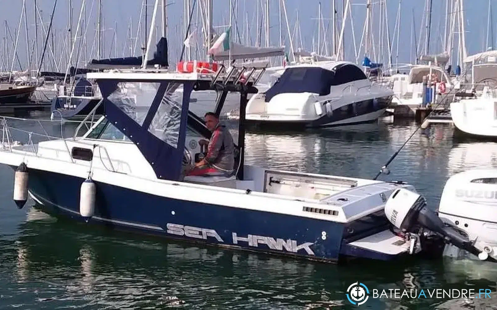 slider 0 Chris Craft Sea Hawk 215