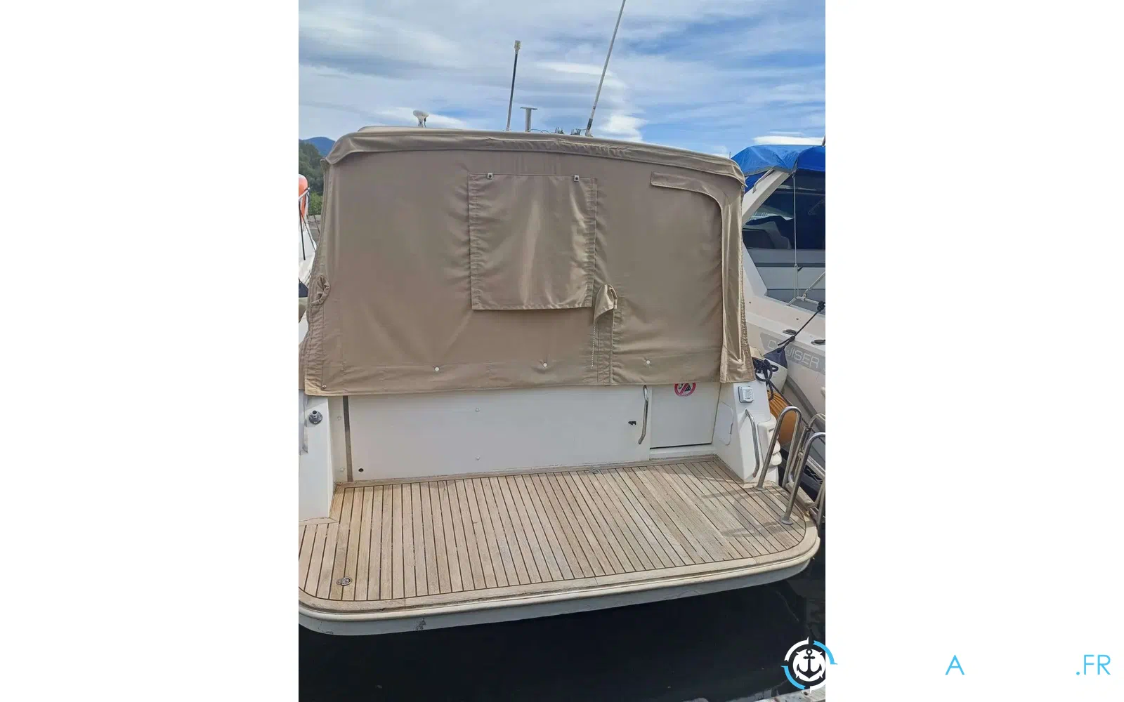 slider 9 Cranchi 32 Cruiser