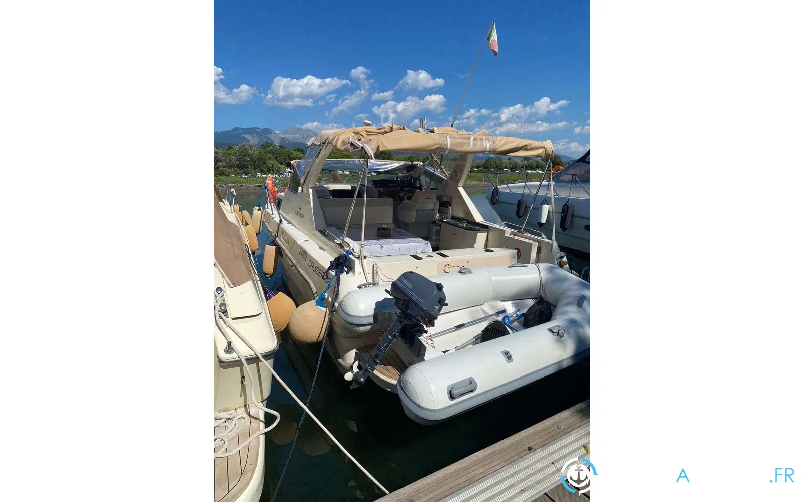 slider 11 Cranchi 32 Cruiser