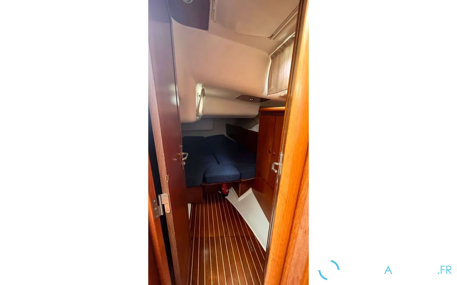 slider 10 Jeanneau Sun Odyssey 43