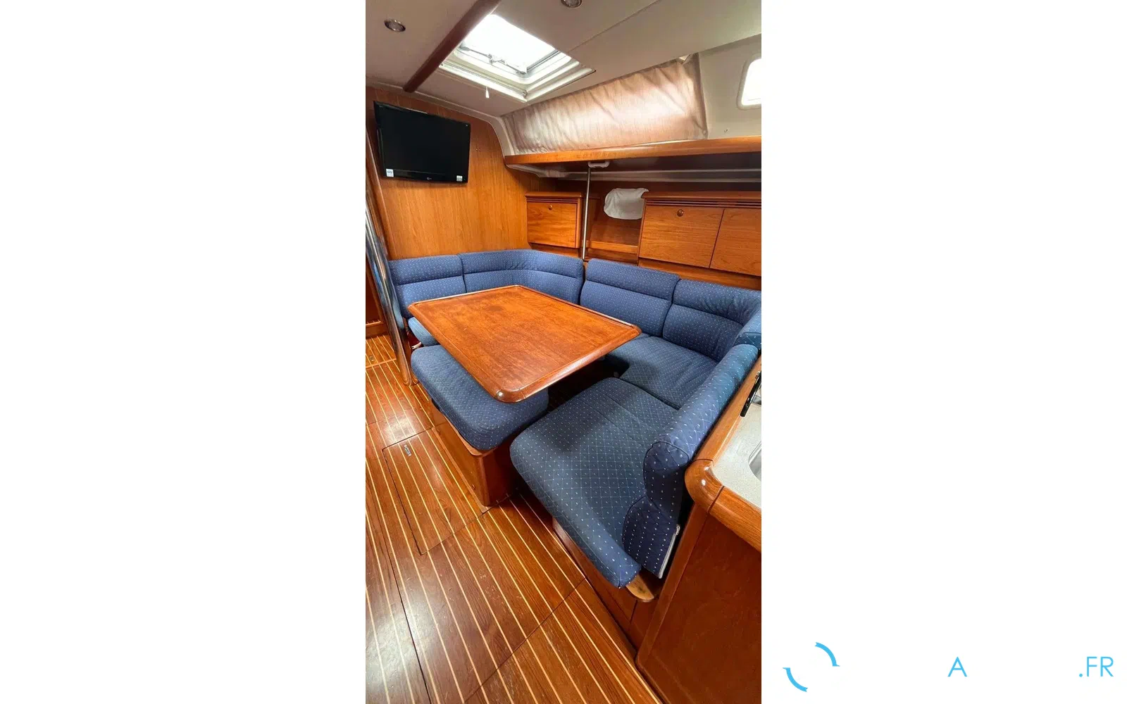 slider 2 Jeanneau Sun Odyssey 43