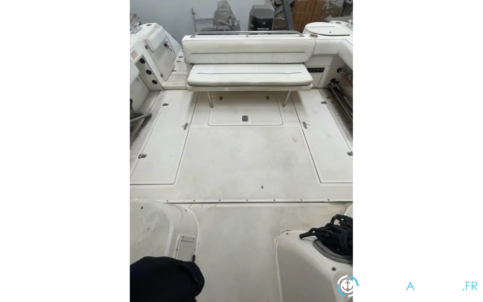 slider 15 Boston Whaler 28 Conquest