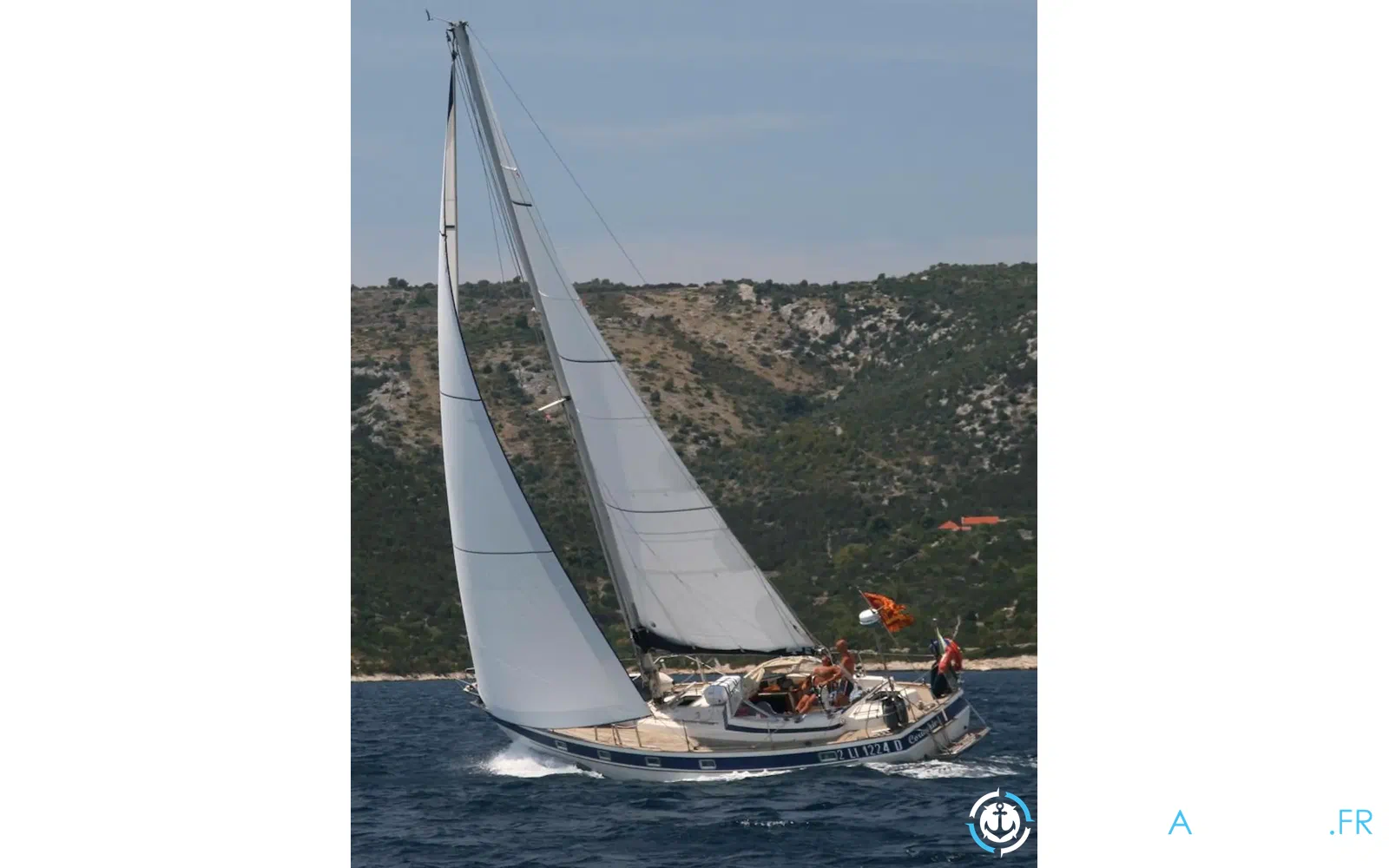 slider 17 Hallberg Rassy 38