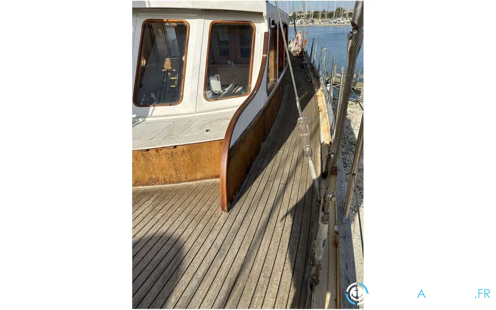 slider 9 Custom Ketch
