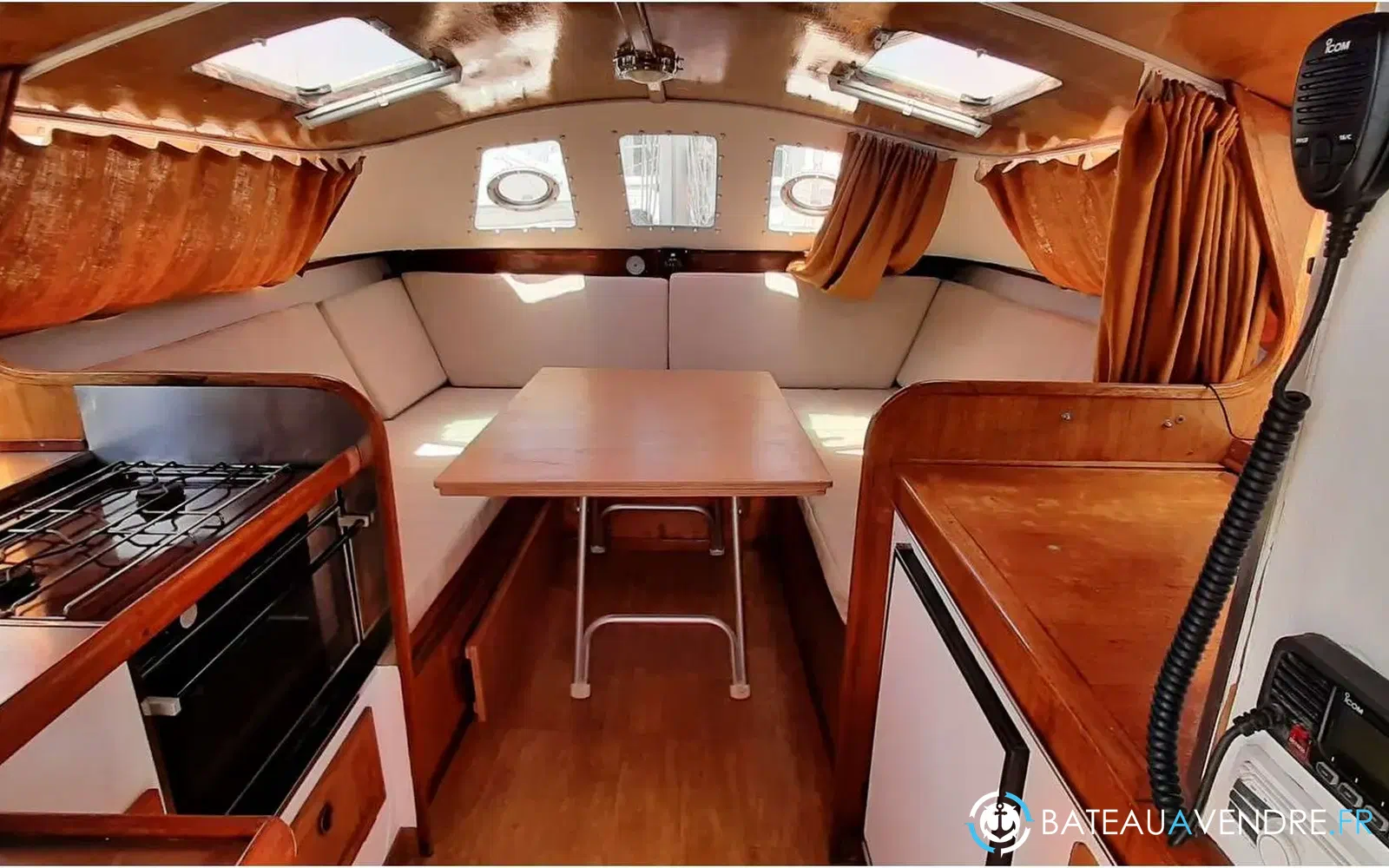 slider 11 Fountaine Pajot Louisiane 37