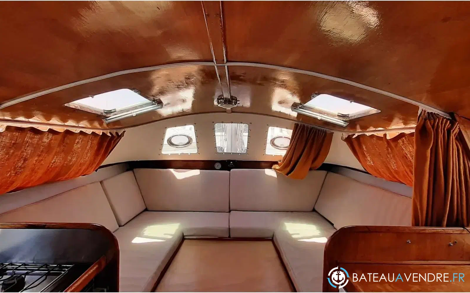 slider 5 Fountaine Pajot Louisiane 37