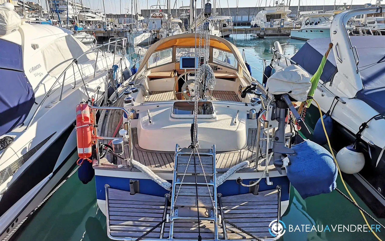slider 13 Hallberg Rassy 352