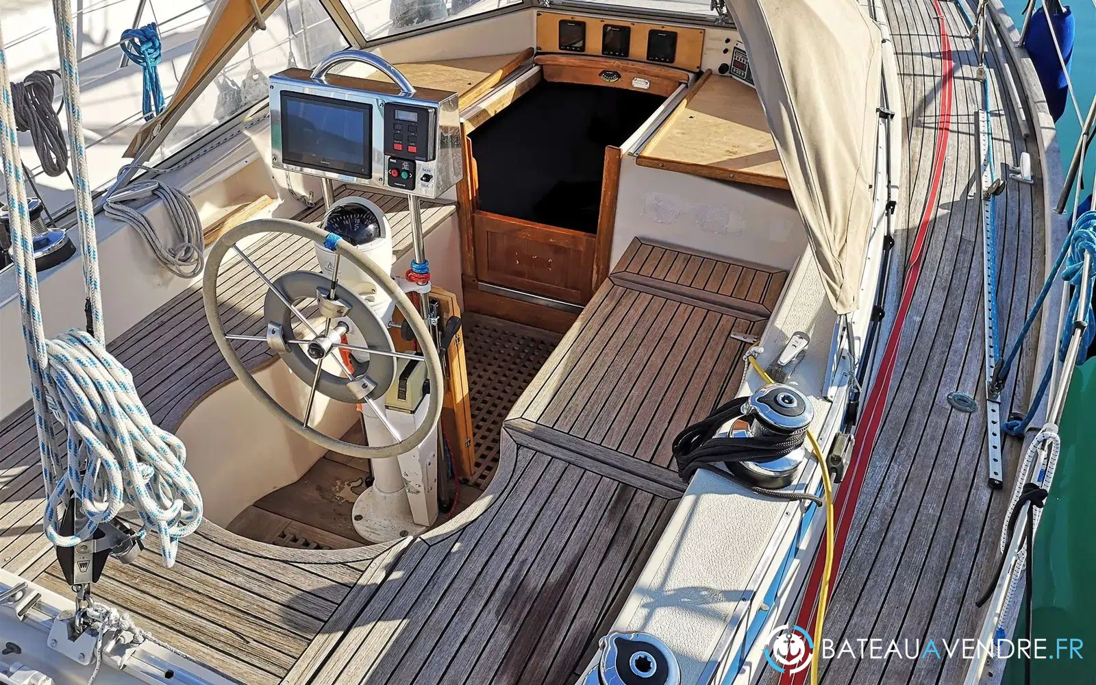 slider 5 Hallberg Rassy 352