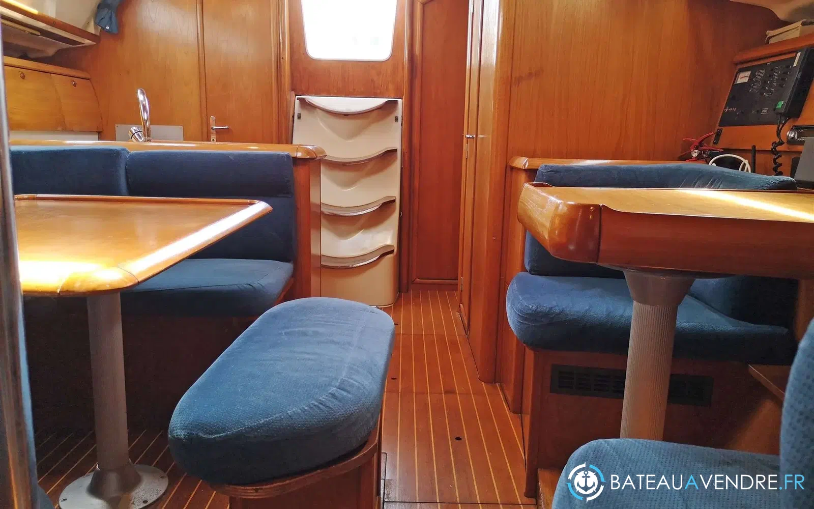 slider 13 Jeanneau Sun Odyssey 40