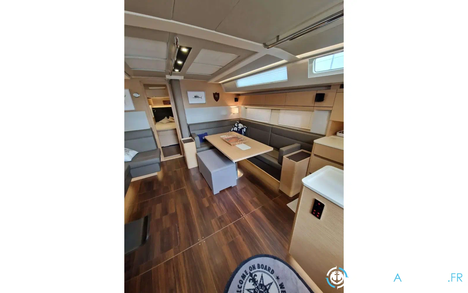 slider 13 Hanse 548