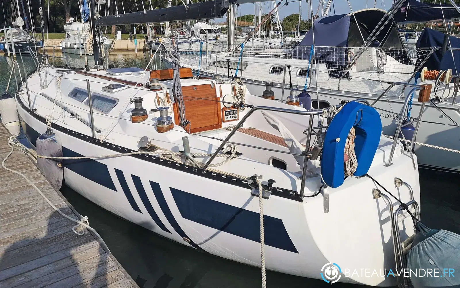 slider 22 Power Marine Manta Koala 34
