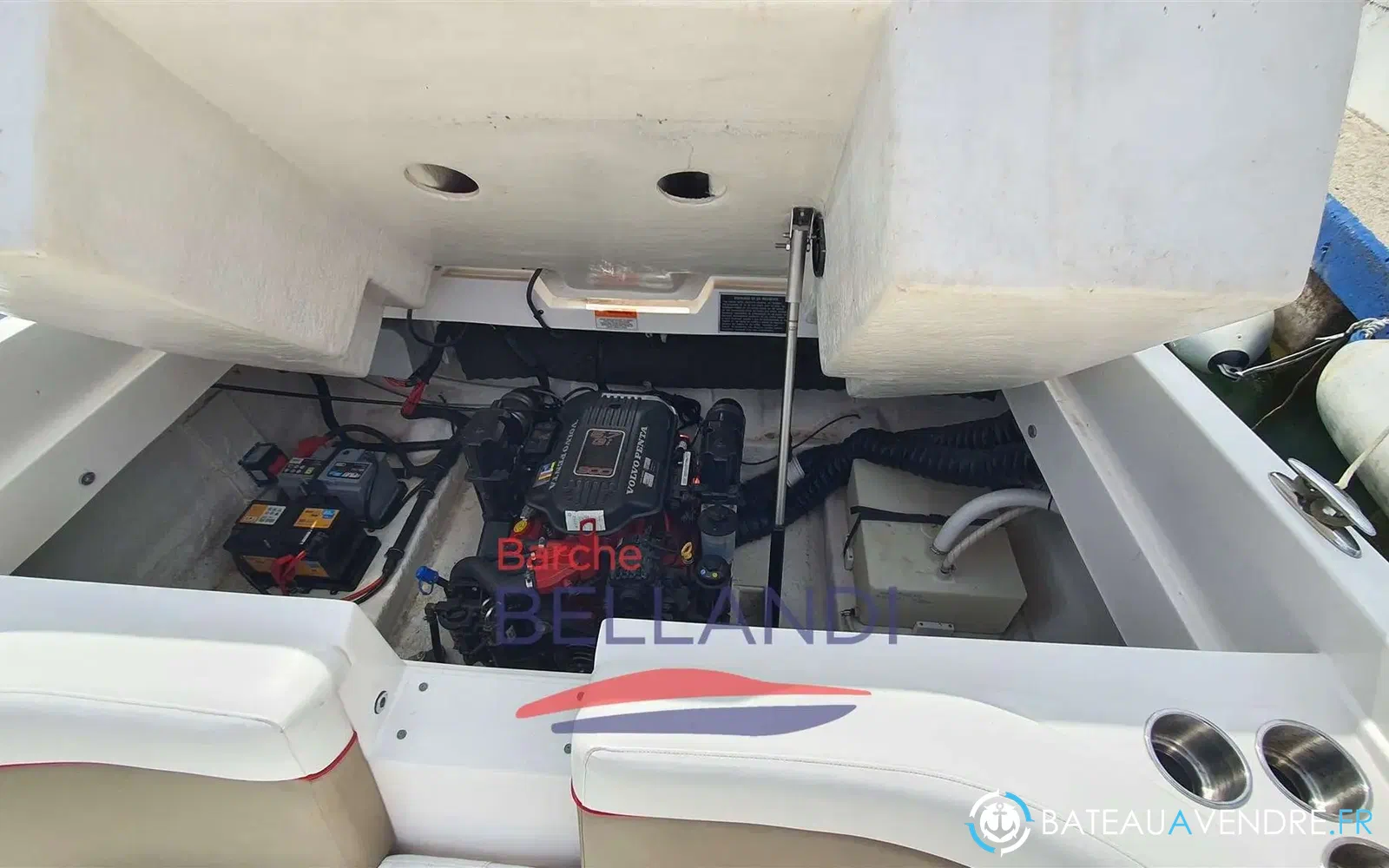 slider 15 Rinker 276 Captiva