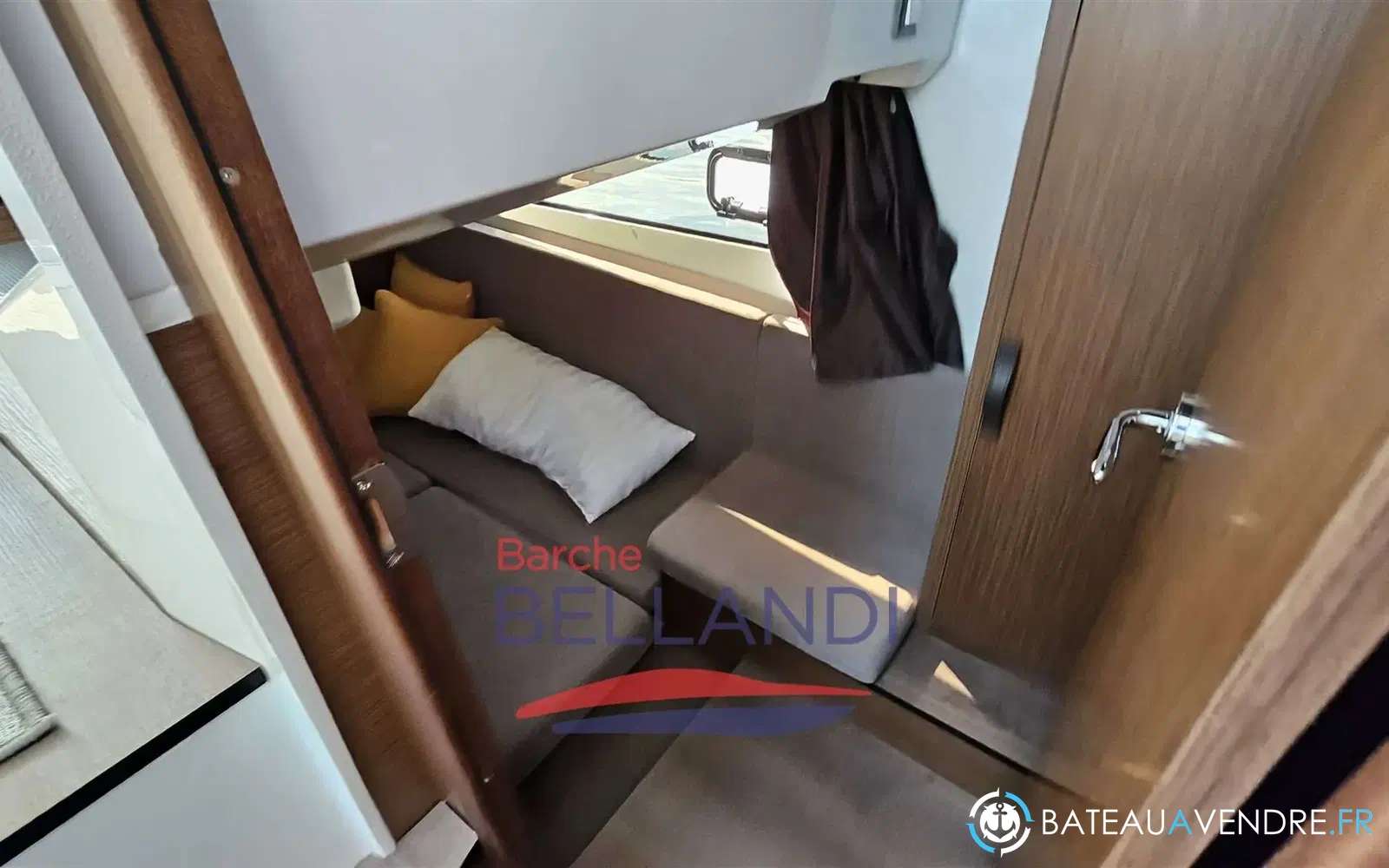 slider 11 Beneteau Antares 11