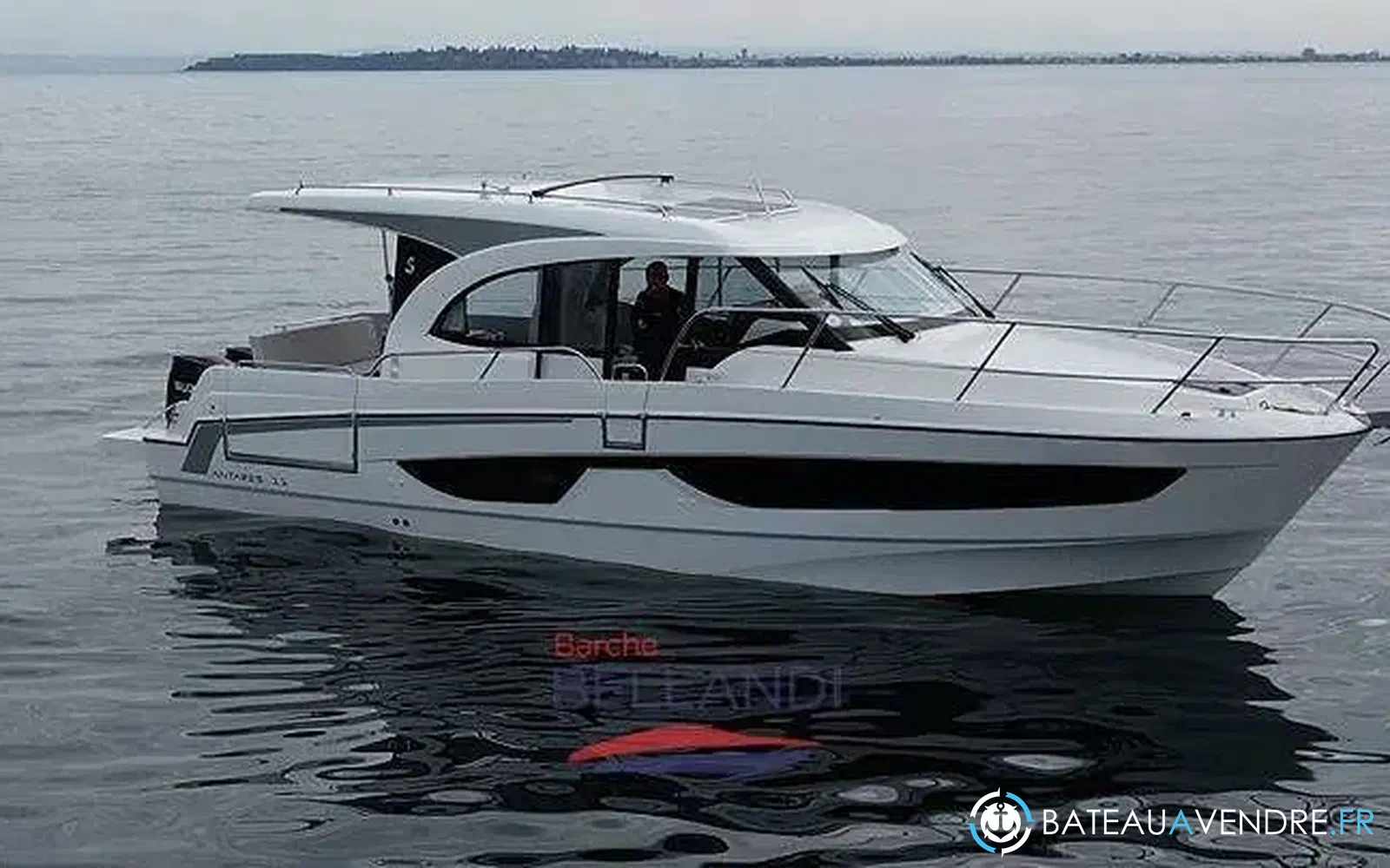 slider 18 Beneteau Antares 11