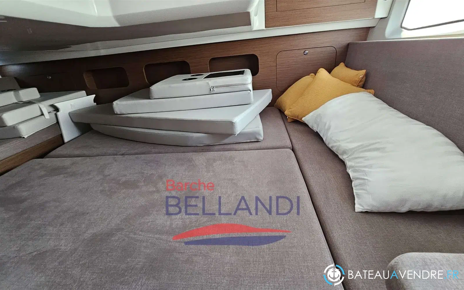 slider 6 Beneteau Antares 11