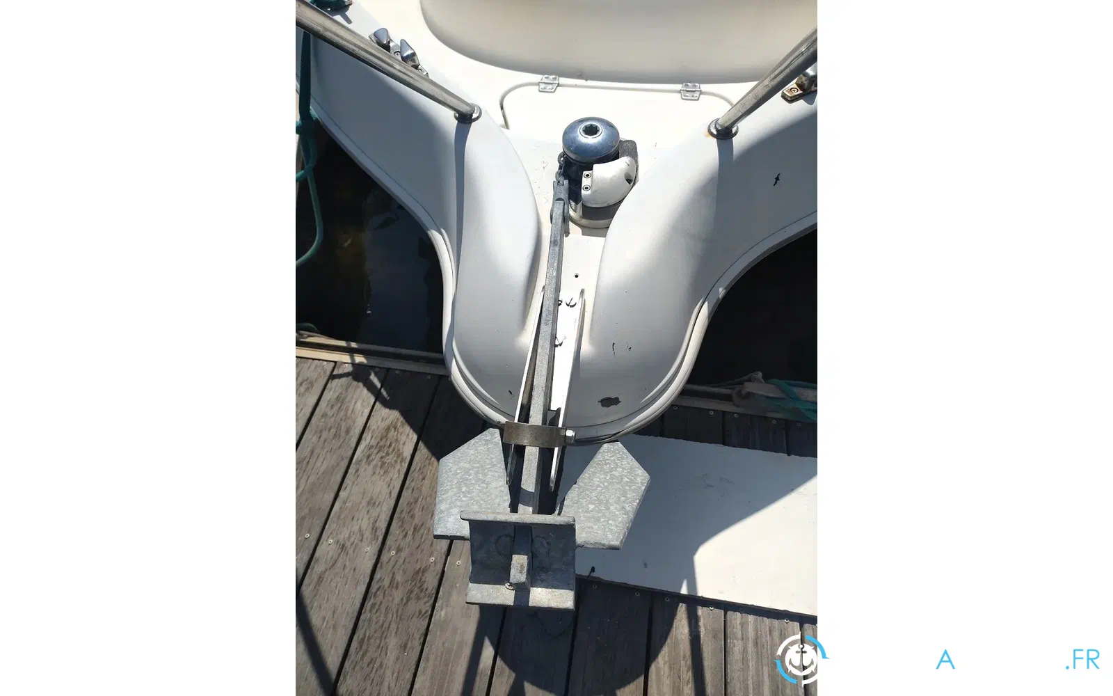 slider 11 Arvor 215