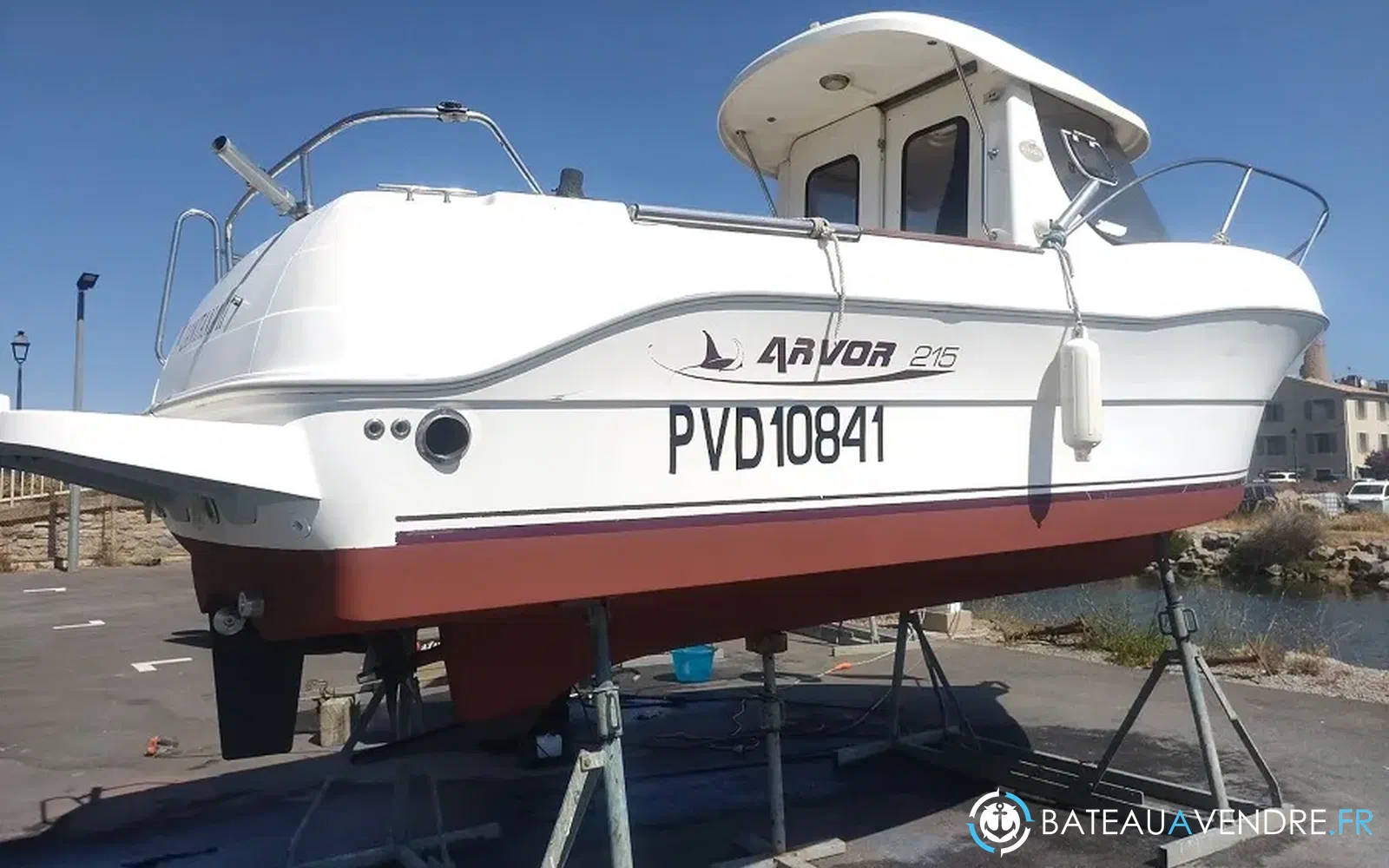 slider 0 Arvor 215
